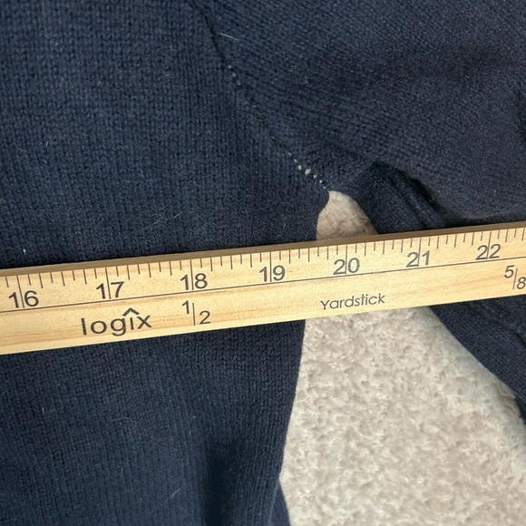 American Eagle Cardigan Women’s Size Medium Blue. Preppy  Casual Vintage Fit - Picture 5 of 10